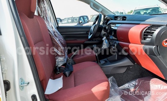Buy Import Toyota Hilux White Car in Import - Dubai in Kailahun Buy Import Toyota Hilux White Car in Import - Dubai in Kailahun
