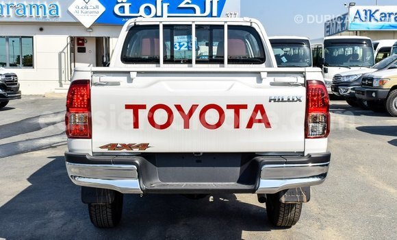 Buy Import Toyota Hilux White Car in Import - Dubai in Kailahun Buy Import Toyota Hilux White Car in Import - Dubai in Kailahun