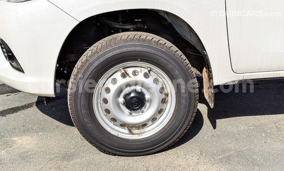 Buy Import Toyota Hilux White Car in Import - Dubai in Kailahun Buy Import Toyota Hilux White Car in Import - Dubai in Kailahun