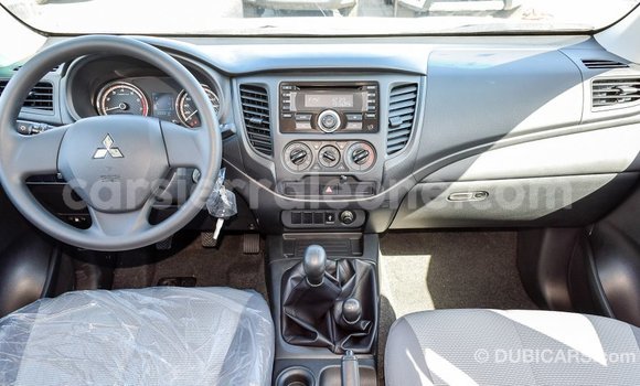Buy Import Mitsubishi L200 White Car in Import - Dubai in Kailahun Buy Import Mitsubishi L200 White Car in Import - Dubai in Kailahun