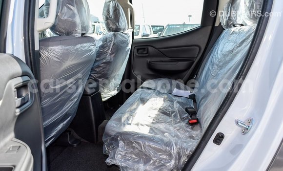Buy Import Mitsubishi L200 White Car in Import - Dubai in Kailahun Buy Import Mitsubishi L200 White Car in Import - Dubai in Kailahun