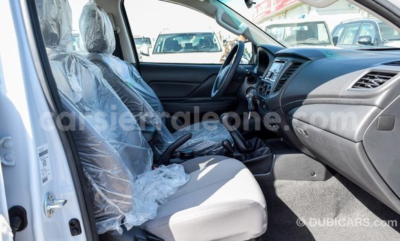 Buy Import Mitsubishi L200 White Car in Import - Dubai in Kailahun Buy Import Mitsubishi L200 White Car in Import - Dubai in Kailahun