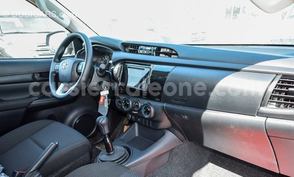 Buy Import Toyota Hilux Other Car in Import - Dubai in Kailahun Buy Import Toyota Hilux Other Car in Import - Dubai in Kailahun