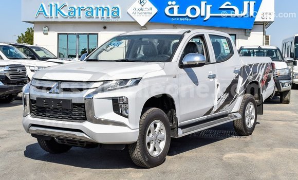 Buy Import Mitsubishi L200 White Car in Import - Dubai in Kailahun Buy Import Mitsubishi L200 White Car in Import - Dubai in Kailahun