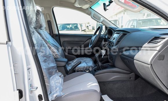 Buy Import Mitsubishi L200 White Car in Import - Dubai in Kailahun Buy Import Mitsubishi L200 White Car in Import - Dubai in Kailahun