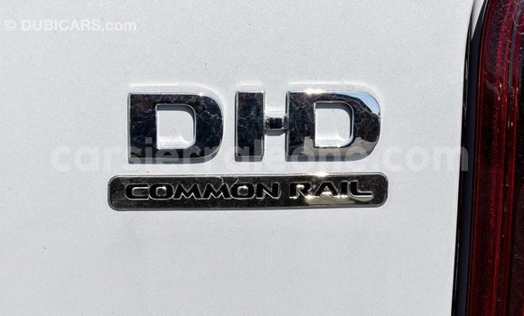 Buy Import Mitsubishi L200 White Car in Import - Dubai in Kailahun Buy Import Mitsubishi L200 White Car in Import - Dubai in Kailahun