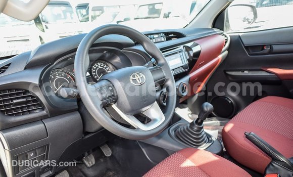 Buy Import Toyota Hilux White Car in Import - Dubai in Kailahun Buy Import Toyota Hilux White Car in Import - Dubai in Kailahun