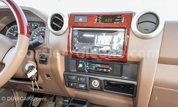 Buy Import Toyota Land Cruiser Beige Car in Import - Dubai in Kailahun Buy Import Toyota Land Cruiser Beige Car in Import - Dubai in Kailahun