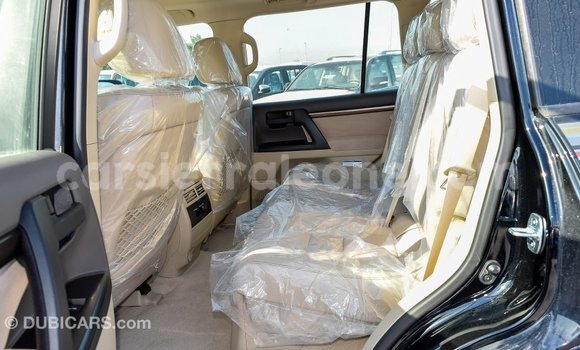 Buy Import Toyota Land Cruiser Black Car in Import - Dubai in Kailahun Buy Import Toyota Land Cruiser Black Car in Import - Dubai in Kailahun