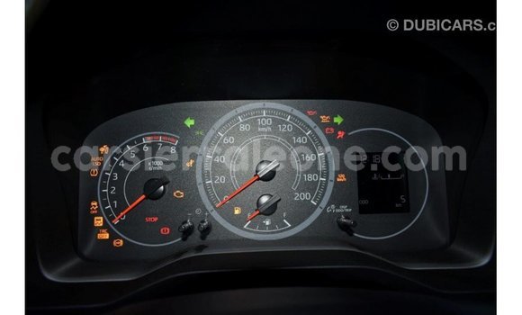 Buy Import Toyota Hiace White Car in Import - Dubai in Kailahun Buy Import Toyota Hiace White Car in Import - Dubai in Kailahun