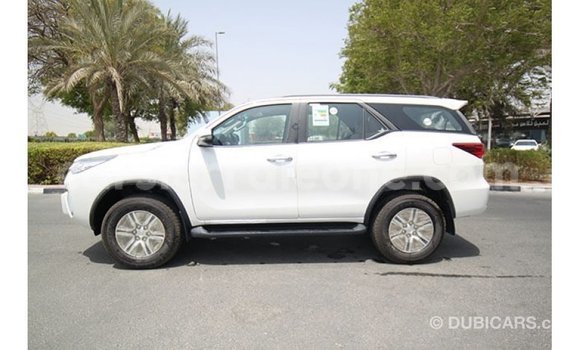 Buy Import Toyota Fortuner White Car in Import - Dubai in Kailahun Buy Import Toyota Fortuner White Car in Import - Dubai in Kailahun