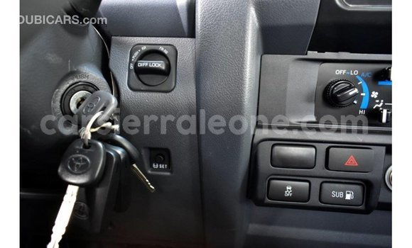 Buy Import Toyota Land Cruiser Red Car in Import - Dubai in Kailahun Buy Import Toyota Land Cruiser Red Car in Import - Dubai in Kailahun