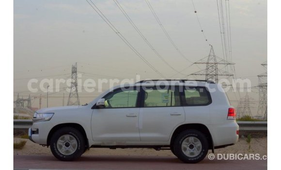 Buy Import Toyota Land Cruiser White Car in Import - Dubai in Kailahun Buy Import Toyota Land Cruiser White Car in Import - Dubai in Kailahun