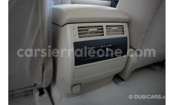 Buy Import Toyota Land Cruiser White Car in Import - Dubai in Kailahun Buy Import Toyota Land Cruiser White Car in Import - Dubai in Kailahun