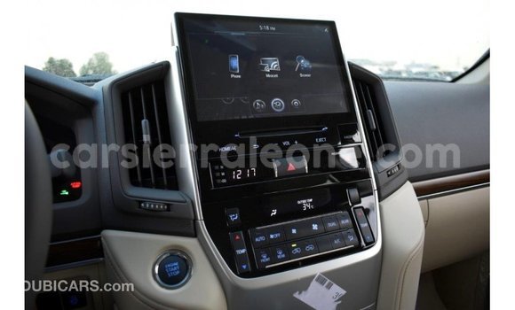 Buy Import Toyota Land Cruiser White Car in Import - Dubai in Kailahun Buy Import Toyota Land Cruiser White Car in Import - Dubai in Kailahun
