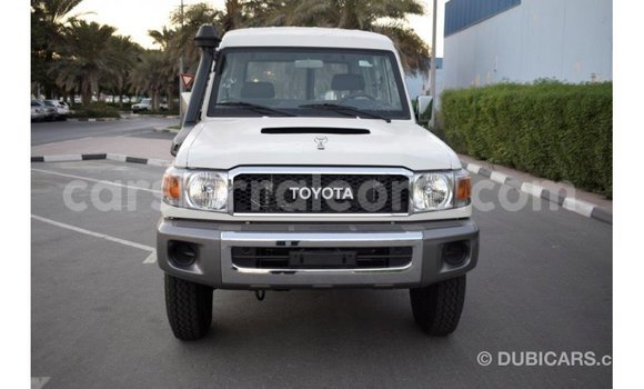 Buy Import Toyota Land Cruiser White Car in Import - Dubai in Kailahun Buy Import Toyota Land Cruiser White Car in Import - Dubai in Kailahun