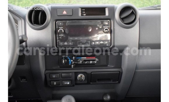 Buy Import Toyota Land Cruiser White Car in Import - Dubai in Kailahun Buy Import Toyota Land Cruiser White Car in Import - Dubai in Kailahun