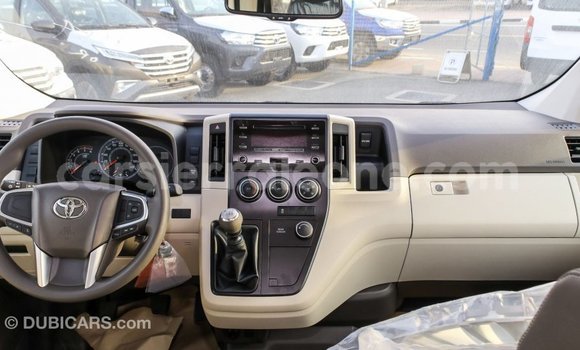 Buy Import Toyota Hiace White Car in Import - Dubai in Kailahun Buy Import Toyota Hiace White Car in Import - Dubai in Kailahun