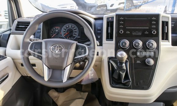 Buy Import Toyota Hiace White Car in Import - Dubai in Kailahun Buy Import Toyota Hiace White Car in Import - Dubai in Kailahun
