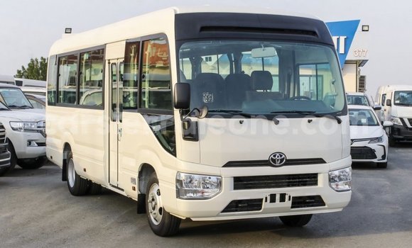 Buy Import Toyota Coaster White Car in Import - Dubai in Kailahun Buy Import Toyota Coaster White Car in Import - Dubai in Kailahun