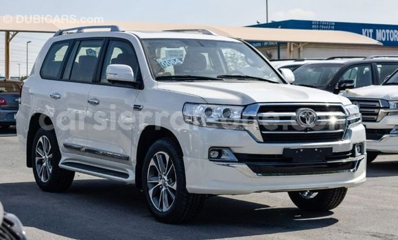 Buy Import Toyota Land Cruiser White Car in Import - Dubai in Kailahun Buy Import Toyota Land Cruiser White Car in Import - Dubai in Kailahun