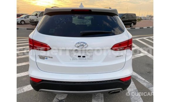 Buy Import Hyundai Santa Fe White Car in Import - Dubai in Kailahun Buy Import Hyundai Santa Fe White Car in Import - Dubai in Kailahun