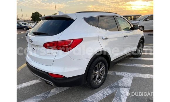 Buy Import Hyundai Santa Fe White Car in Import - Dubai in Kailahun Buy Import Hyundai Santa Fe White Car in Import - Dubai in Kailahun