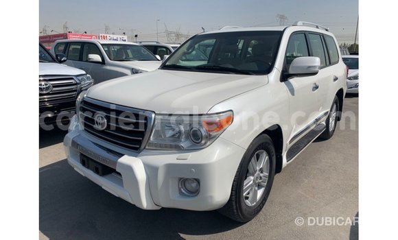 Buy Import Toyota Land Cruiser White Car in Import - Dubai in Kailahun Buy Import Toyota Land Cruiser White Car in Import - Dubai in Kailahun