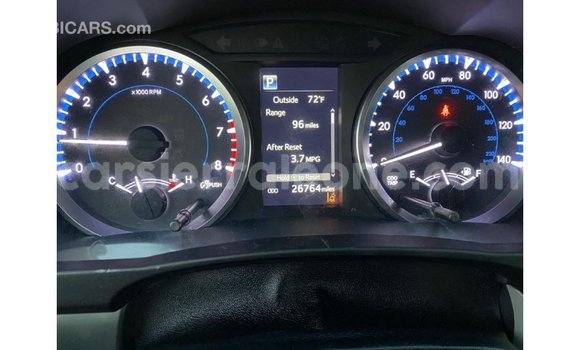 Buy Import Toyota Highlander White Car in Import - Dubai in Kailahun Buy Import Toyota Highlander White Car in Import - Dubai in Kailahun