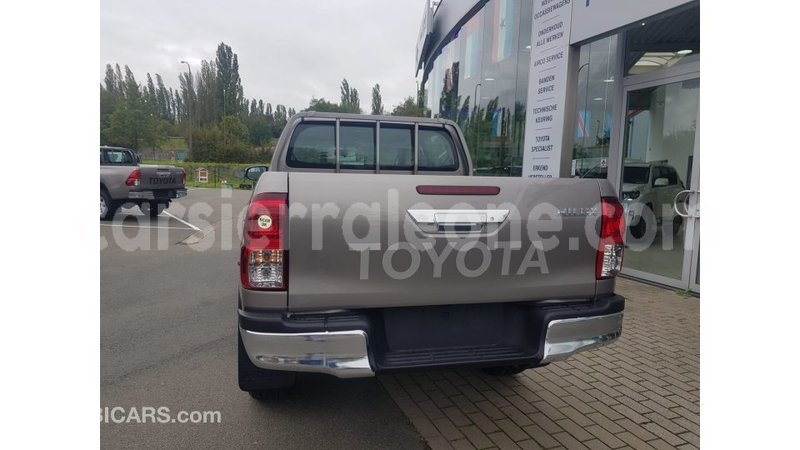 Big with watermark toyota hilux kailahun import dubai 5345