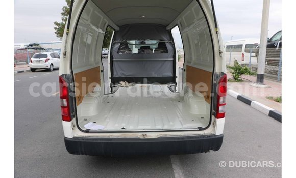 Buy Import Toyota Hiace White Car in Import - Dubai in Kailahun Buy Import Toyota Hiace White Car in Import - Dubai in Kailahun
