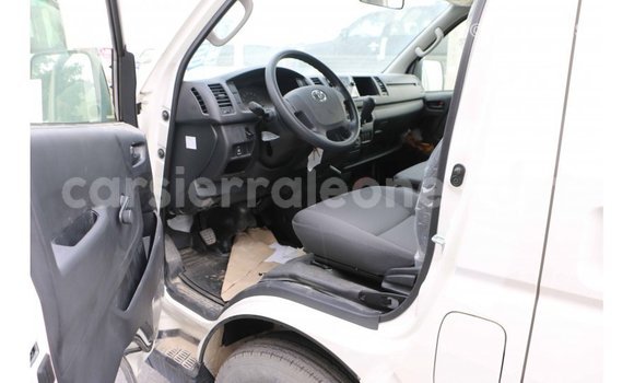 Buy Import Toyota Hiace White Car in Import - Dubai in Kailahun Buy Import Toyota Hiace White Car in Import - Dubai in Kailahun