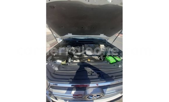 Buy Import Toyota Land Cruiser Black Car in Import - Dubai in Kailahun Buy Import Toyota Land Cruiser Black Car in Import - Dubai in Kailahun