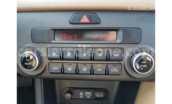 Buy Import Kia Sportage White Car in Import - Dubai in Kailahun Buy Import Kia Sportage White Car in Import - Dubai in Kailahun