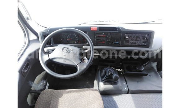 Buy Import Toyota Coaster White Car in Import - Dubai in Kailahun Buy Import Toyota Coaster White Car in Import - Dubai in Kailahun