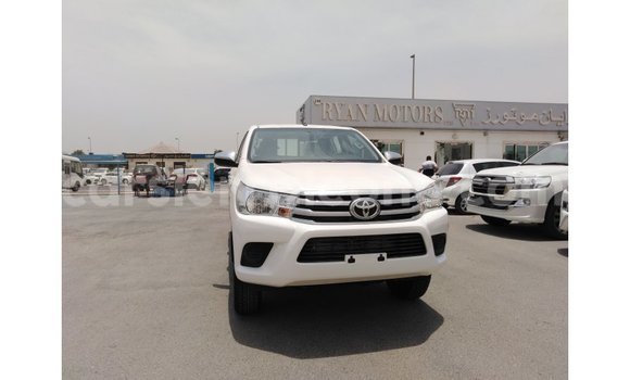 Buy Import Toyota Hilux White Car in Import - Dubai in Kailahun Buy Import Toyota Hilux White Car in Import - Dubai in Kailahun