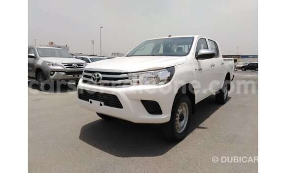 Buy Import Toyota Hilux White Car in Import - Dubai in Kailahun Buy Import Toyota Hilux White Car in Import - Dubai in Kailahun