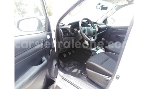 Buy Import Toyota Hilux White Car in Import - Dubai in Kailahun Buy Import Toyota Hilux White Car in Import - Dubai in Kailahun