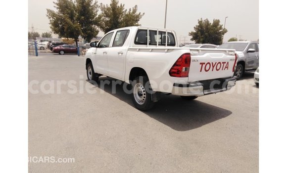 Buy Import Toyota Hilux White Car in Import - Dubai in Kailahun Buy Import Toyota Hilux White Car in Import - Dubai in Kailahun