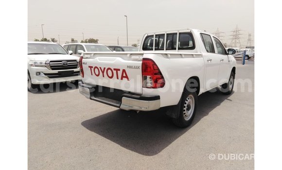 Buy Import Toyota Hilux White Car in Import - Dubai in Kailahun Buy Import Toyota Hilux White Car in Import - Dubai in Kailahun