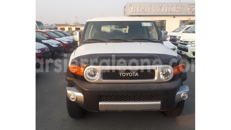 Big with watermark toyota fj cruiser kailahun import dubai 5400