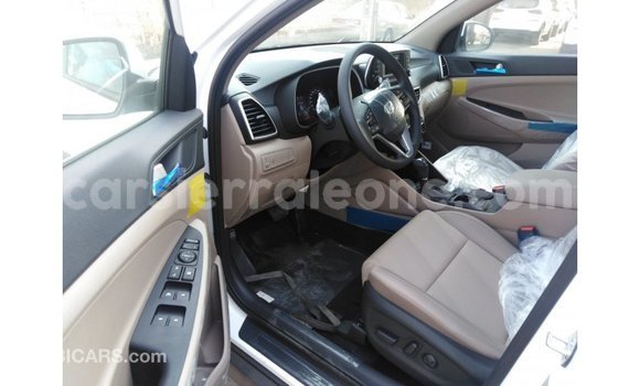 Buy Import Hyundai Tucson White Car in Import - Dubai in Kailahun Buy Import Hyundai Tucson White Car in Import - Dubai in Kailahun