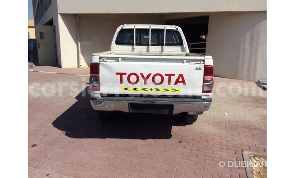 Buy Import Toyota Hilux White Car in Import - Dubai in Kailahun Buy Import Toyota Hilux White Car in Import - Dubai in Kailahun