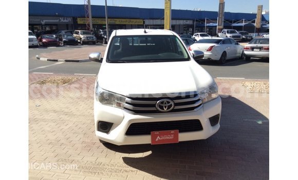 Buy Import Toyota Hilux White Car in Import - Dubai in Kailahun Buy Import Toyota Hilux White Car in Import - Dubai in Kailahun