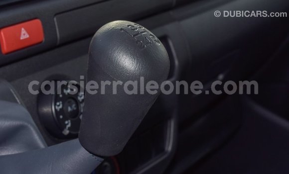 Buy Import Toyota Hiace White Car in Import - Dubai in Kailahun Buy Import Toyota Hiace White Car in Import - Dubai in Kailahun