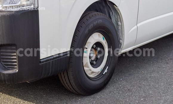 Buy Import Toyota Hiace White Car in Import - Dubai in Kailahun Buy Import Toyota Hiace White Car in Import - Dubai in Kailahun