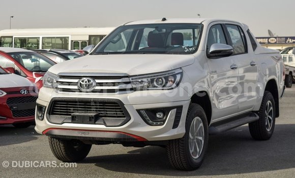 Buy Import Toyota Hilux White Car in Import - Dubai in Kailahun Buy Import Toyota Hilux White Car in Import - Dubai in Kailahun