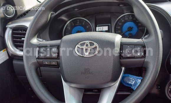 Buy Import Toyota Hilux White Car in Import - Dubai in Kailahun Buy Import Toyota Hilux White Car in Import - Dubai in Kailahun