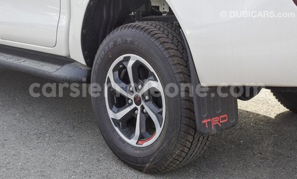 Buy Import Toyota Hilux White Car in Import - Dubai in Kailahun Buy Import Toyota Hilux White Car in Import - Dubai in Kailahun
