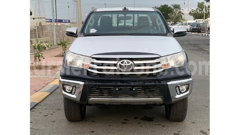 Big with watermark toyota hilux kailahun import dubai 5447